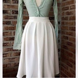 🛑TEMPORARY HOLD🛑 NWT Vintage Flared Skater Skirt